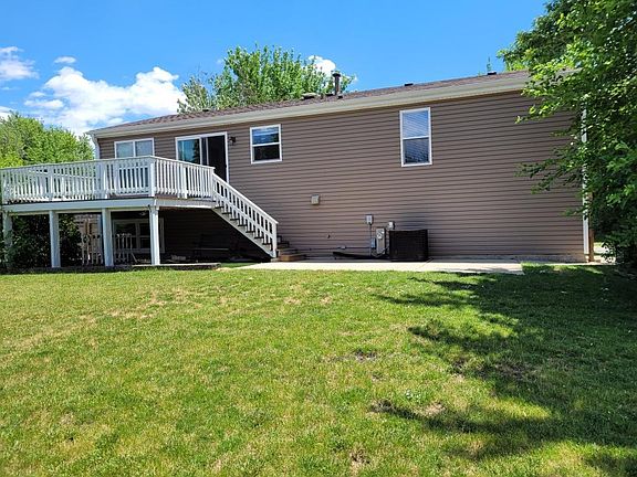 2nd image of 436 Fordham Pl