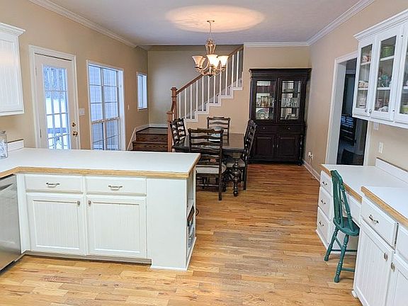 4th image of 5 Rocky Rd