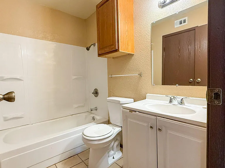 13480 S Thorntree Dr #316 — Photo 10