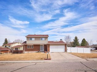4931 Grandview Ave, Cheyenne, WY 82009