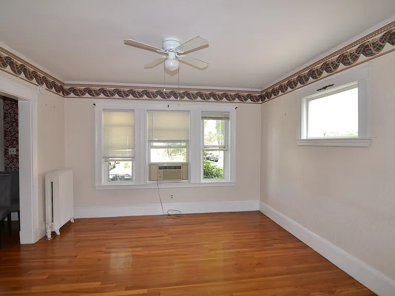 23 Tappan St — Photo 12