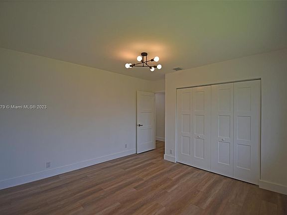 5th image of 1230 N Royal Poinciana Blvd