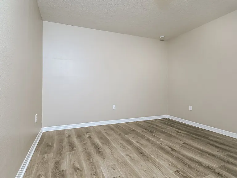920 Wynnmere Walk Ave — Photo 10