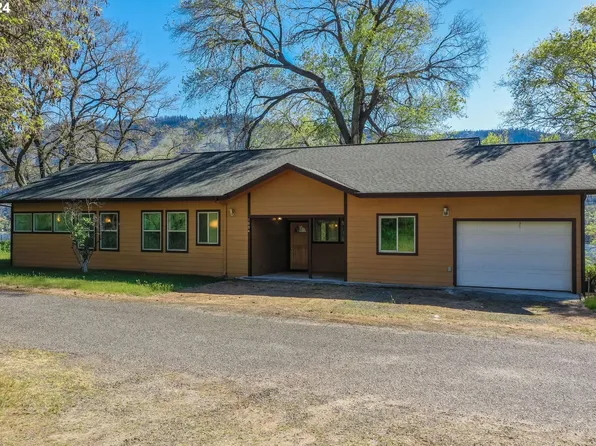 1006 Balfour St, Lyle, WA 98635