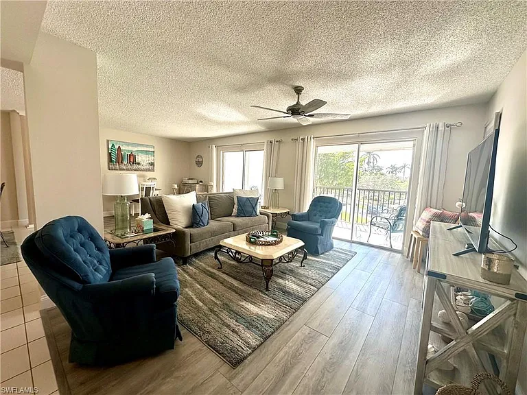 555 Park Shore Dr #B-311 — Photo 12