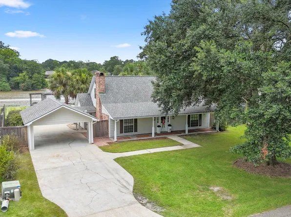 17388 Summerfield Rd N, Prairieville, LA 70769