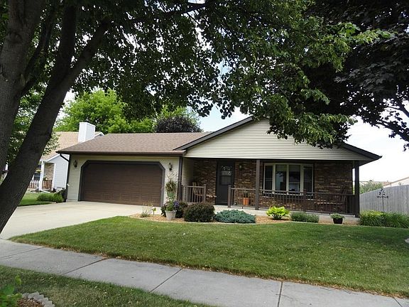 4th image of 1606 Briarwood Ln