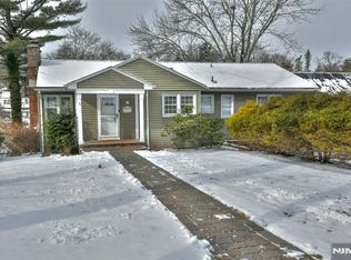78 Norman Dr, Ramsey, NJ 07446