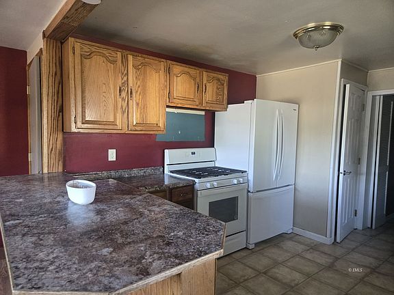 4th image of 1119 N Prairie Ave
