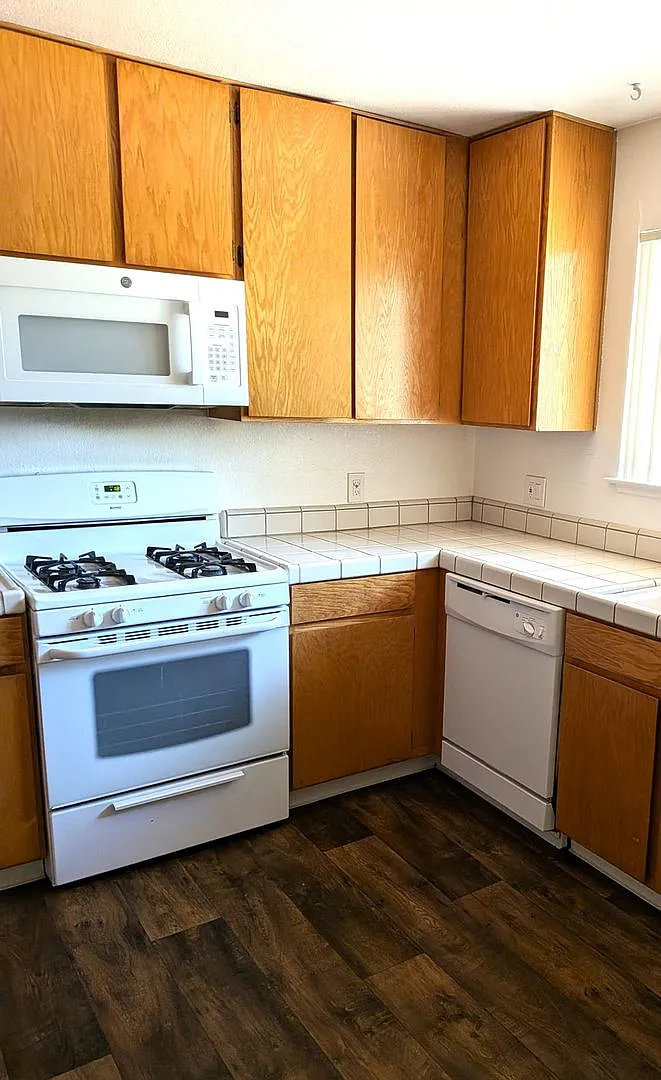 Cozy Charm Meets Modern Convenience in Citrus Heights! — Photo 3