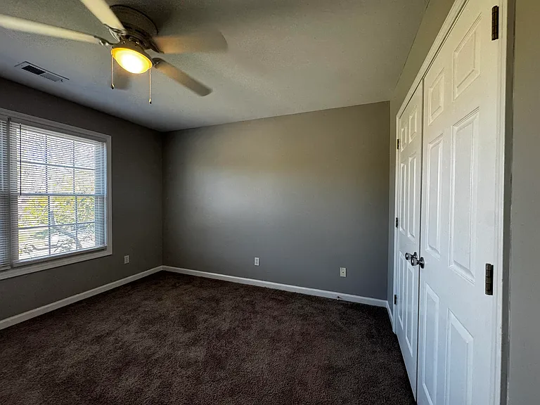 2224 Wilmington Ln — Photo 33