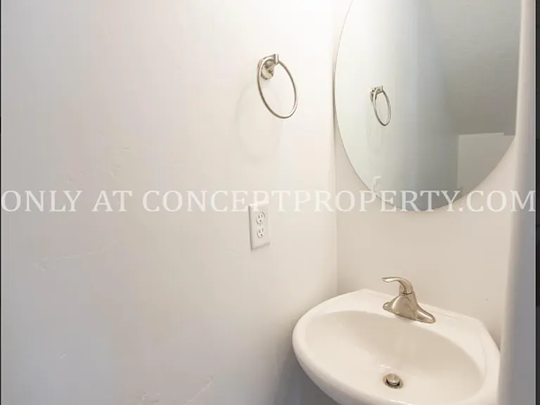 Harvest Pointe Townhomes — Photo 14