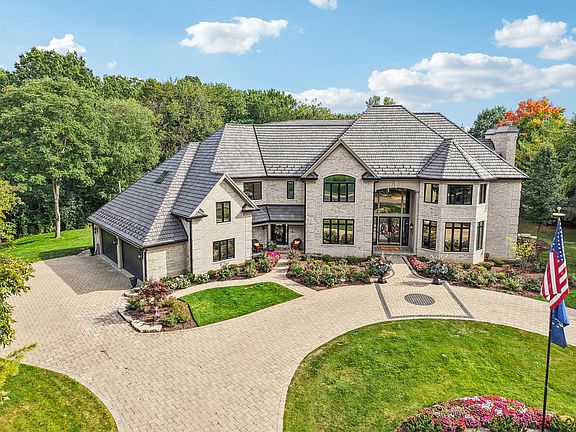 2nd image of 3001 Glen Eagles Ct