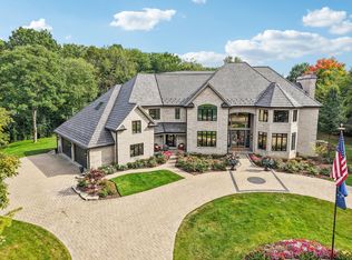 3001 Glen Eagles Ct, St Charles, IL 60174