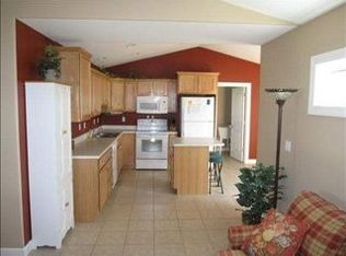2273 Doe Run Dr, Dubuque, IA 52002