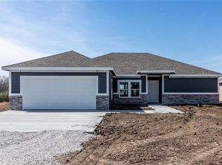 98 SE 451st Rd, Warrensburg, MO 64093