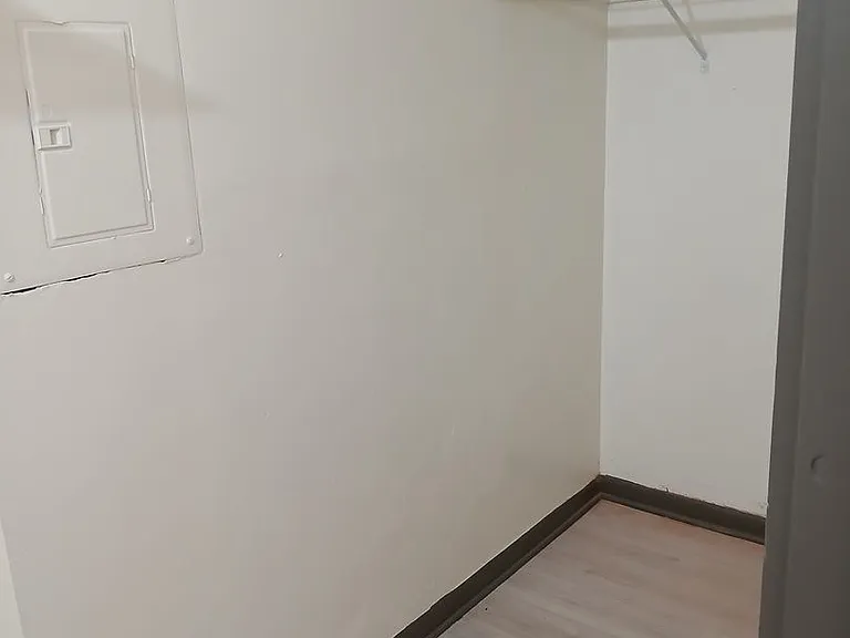 1626 D Street Apartments — Photo 11
