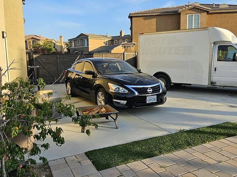 Side yard free space/RV parking
