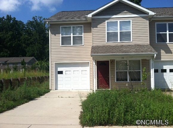 1st image of 19 Meredith Dr