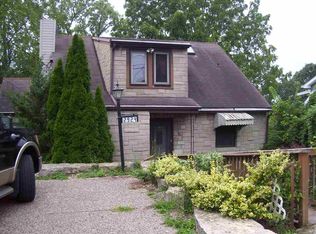 2924 Brunswick St, Dubuque, IA 52001