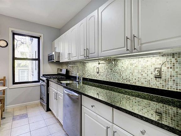 3rd image of 107 Kensington Ave APT 205