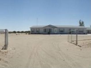 10225 Visalia Ave, Lucerne Valley, CA 92356