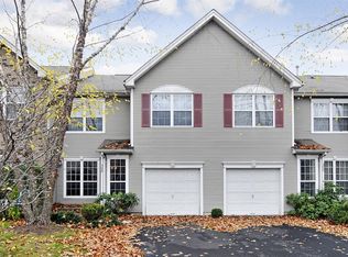 396 Green Mountain Rd, Mahwah, NJ 07430