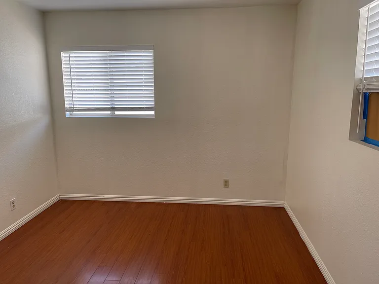 132B W Glendon Way — Photo 2