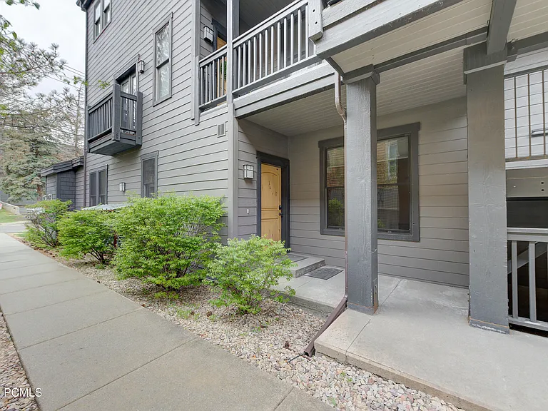1499 Park Ave #1 — Photo 26