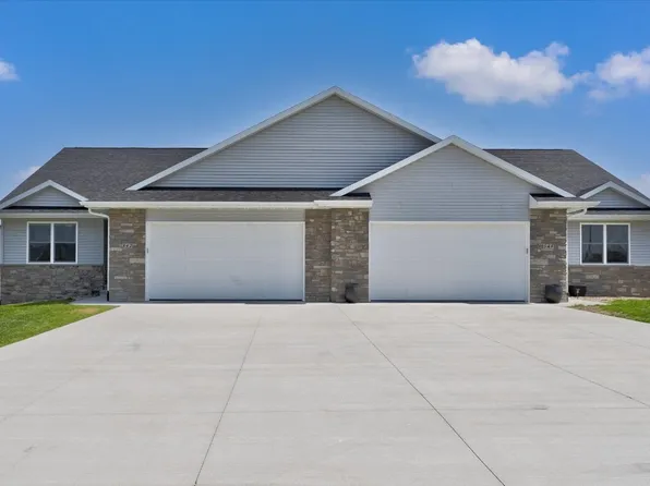 542 Lincoln Dr, Center Point, IA 52213