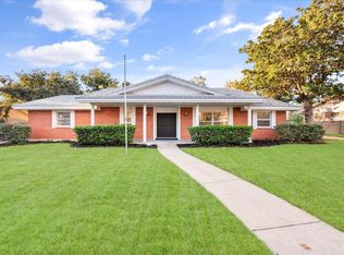 2405 Nottingham Pl, Grand Prairie, TX 75050