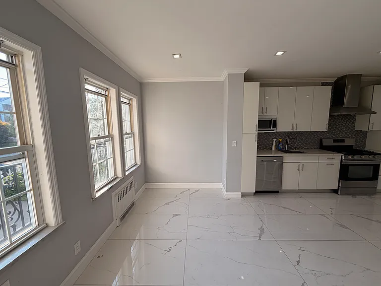 253 Alter Ave #1 — Photo 4