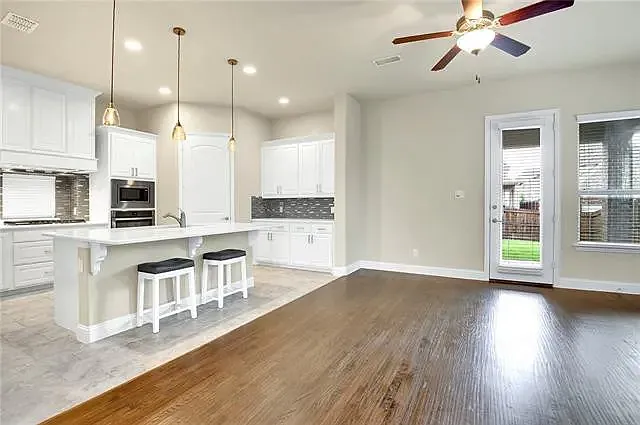 5209 Wakefield Dr — Photo 3