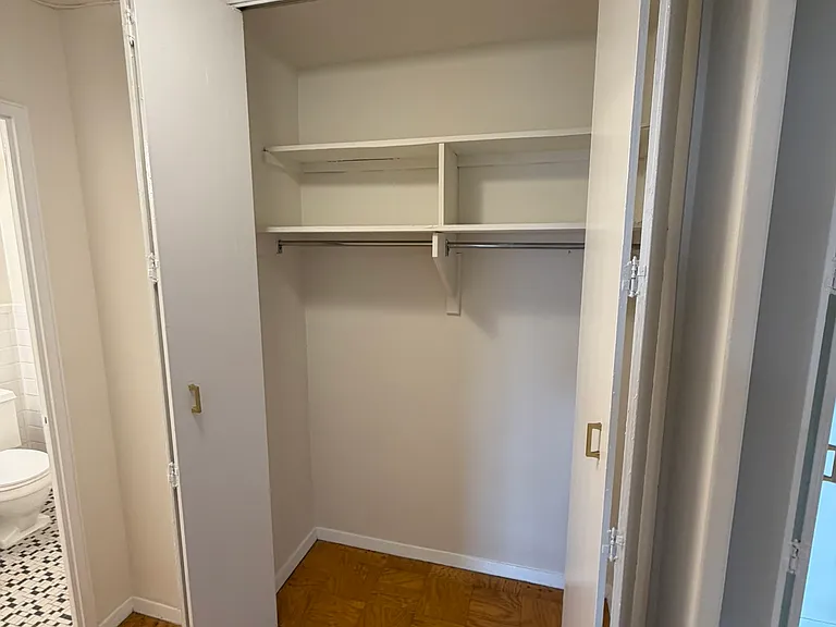 39 E 39th St #2L — Photo 31