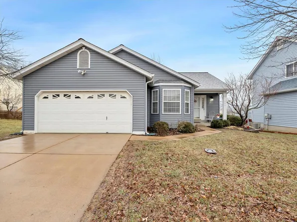 222 Highland Village Dr, Valley Park, MO 63088