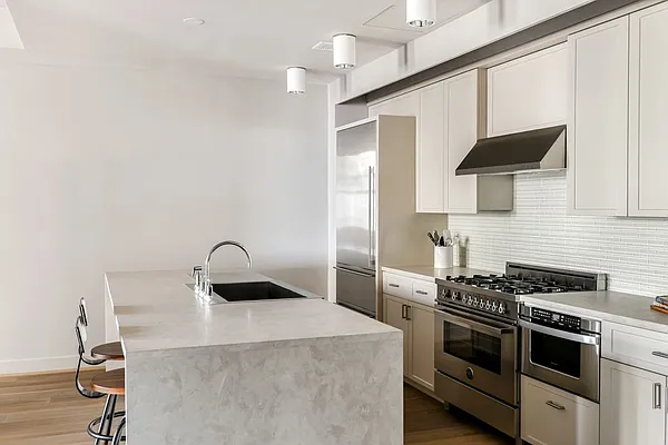 Rented by Compass | media 13