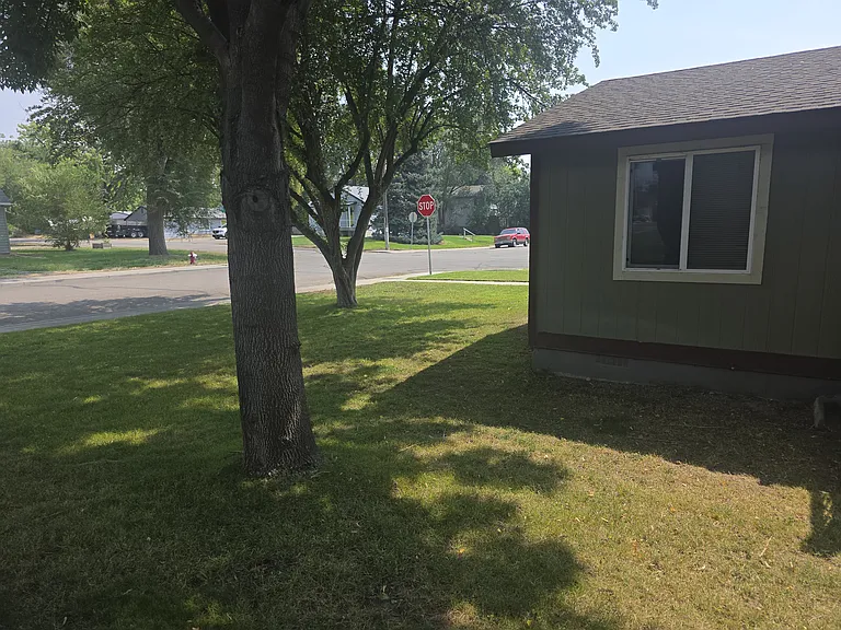 1657 S Robert St — Photo 18