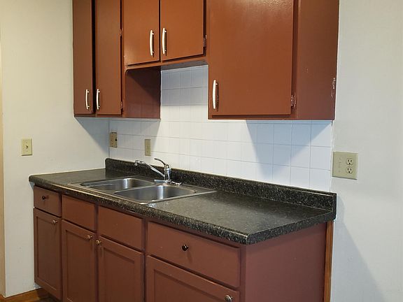 3rd image of 1222 Westminster St APT 201