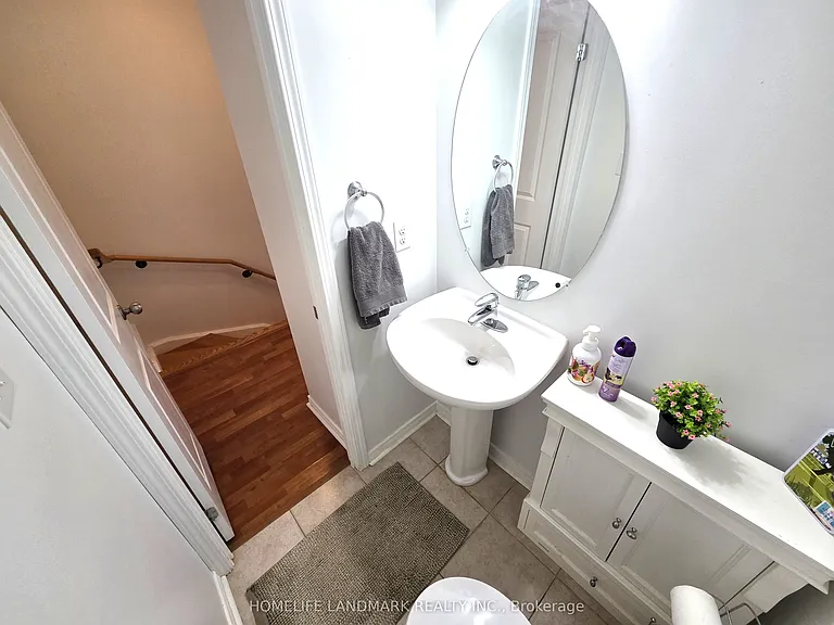 74 Munro St #2 — Photo 33