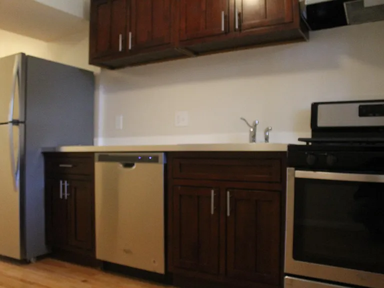 1002 Girard St NW #B — Photo 4