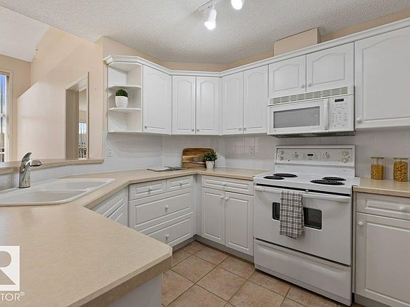 4th image of 9760 174th St NW #412
