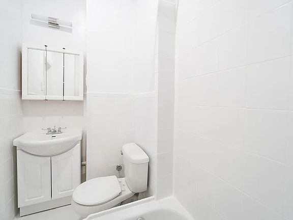 5th image of 66 W 77th St APT 56