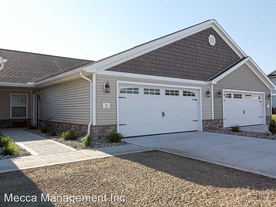 2nd image of 7128 Triumph Ln Unit 32