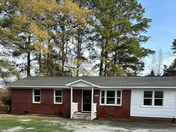 3325 Lynch St, Fountain, NC 27829