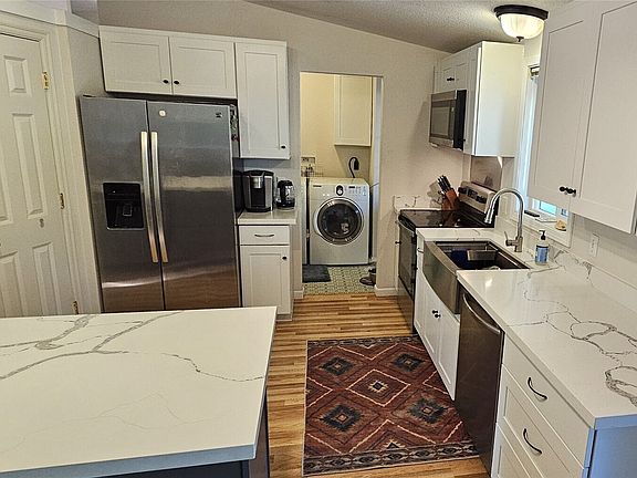 5th image of 19310 320th Avenue NE