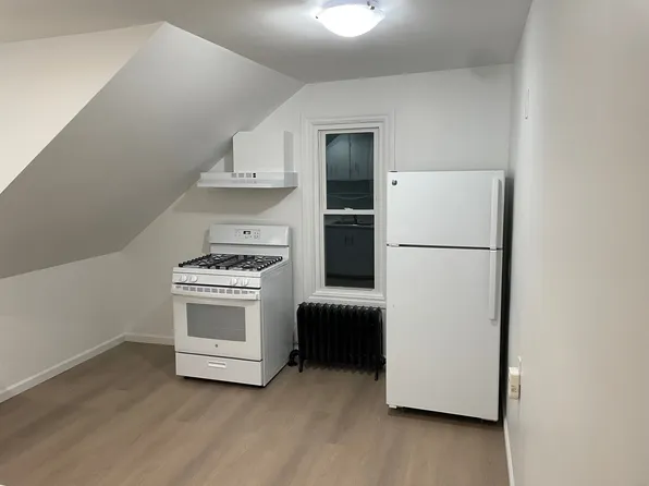 11 Seeley St #3, Danbury, CT 06810