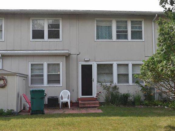 3rd image of 8121 Colorado St Unit C