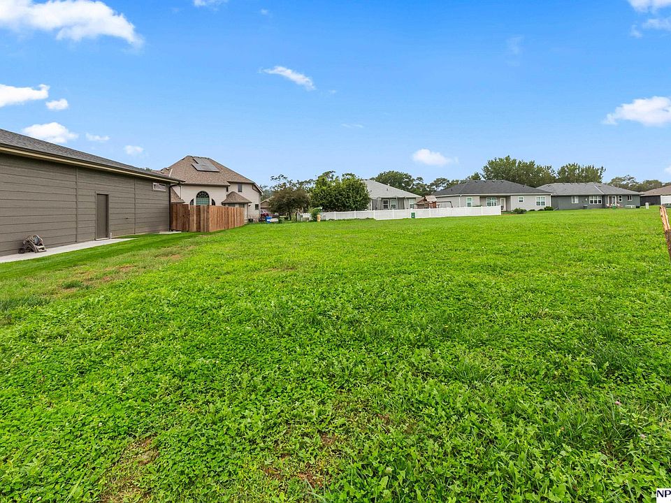 1st image of 2382 Landing Ln