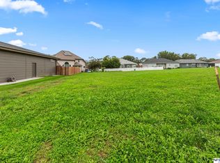 2382 Landing Ln, Blair, NE 68008