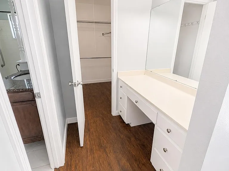 305 Starbright Dr — Photo 10